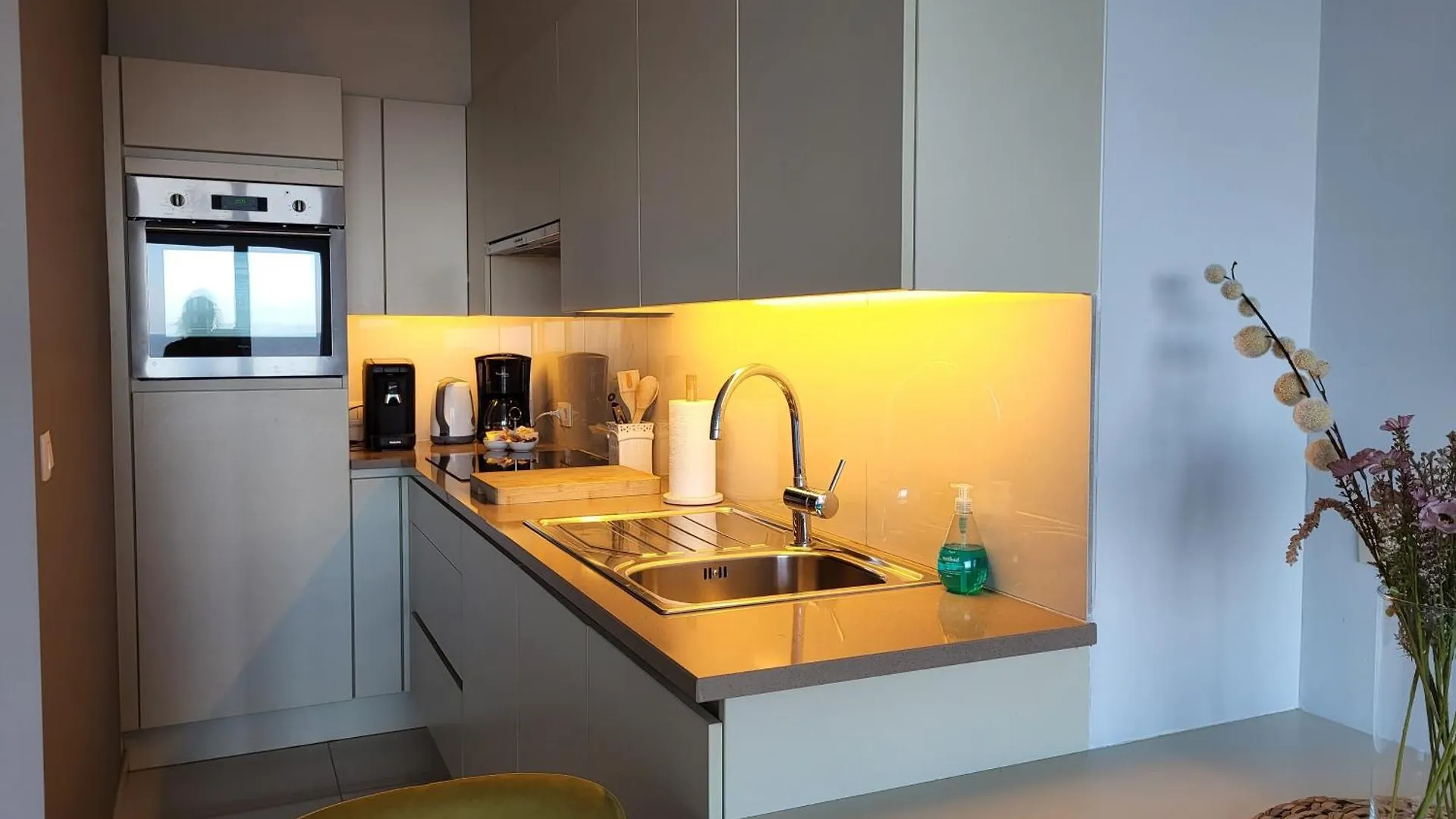 Appartement 'Aurore' - Romantic Studio With Seaview Oostende