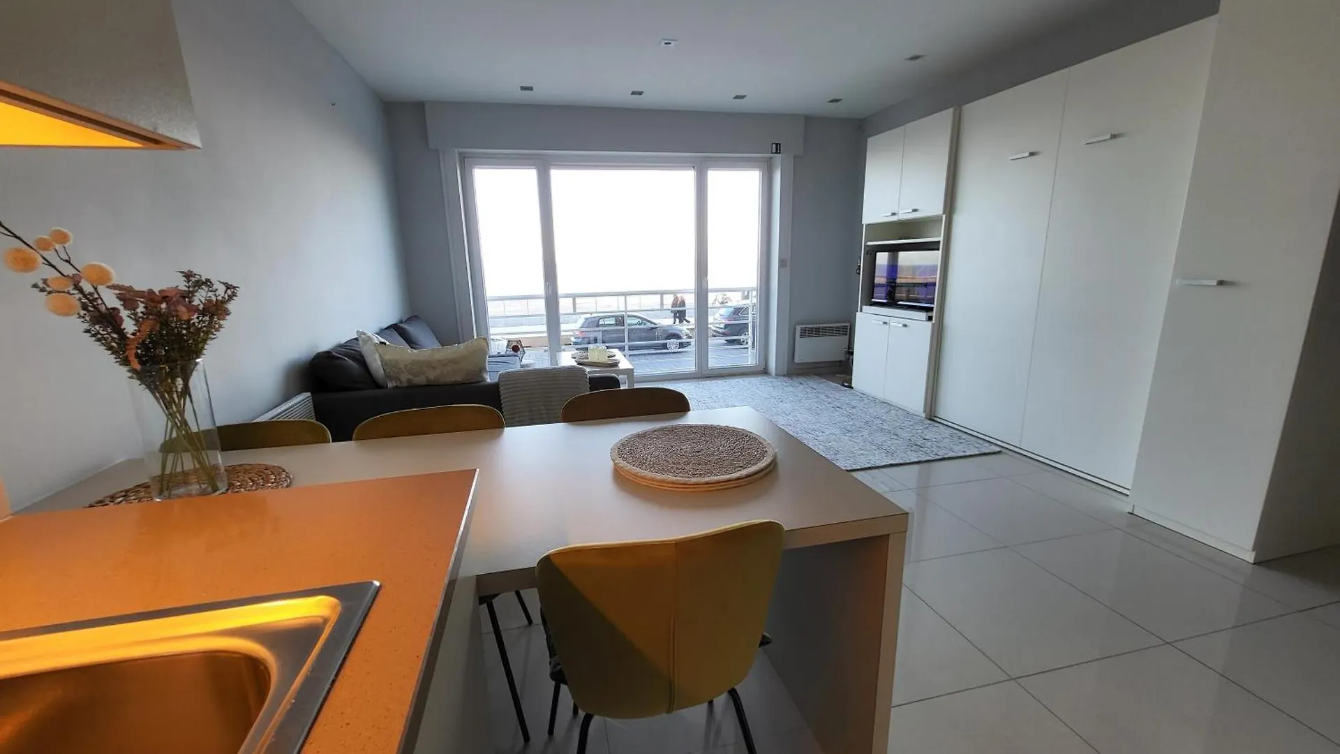 'Aurore' - Romantic Studio With Seaview Oostende Appartement