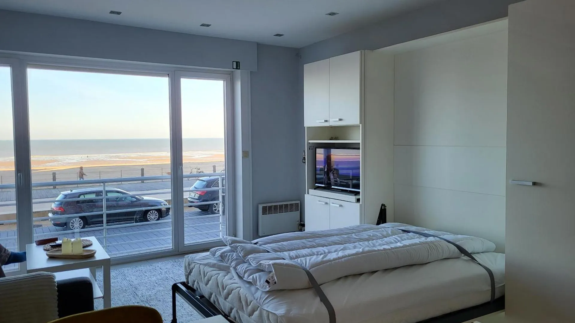 Appartement 'Aurore' - Romantic Studio With Seaview Oostende