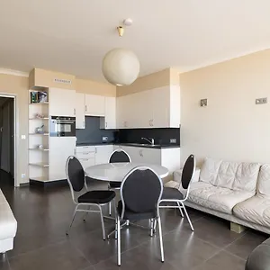 Cozy With Amazing Seaview - Perfect For 5 People T79 Oostende