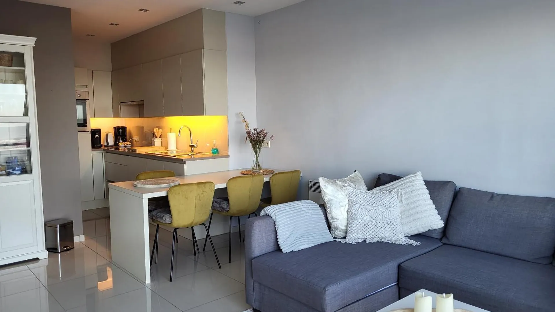 'Aurore' - Romantic Studio With Seaview Ostenda